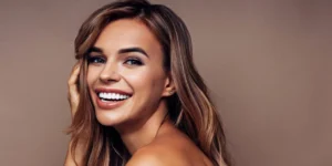 Antes e depois do tratamento Plasma Lift nas pálpebras e região facial
