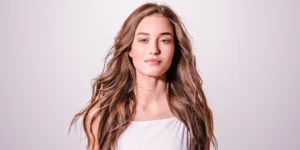 hormônio para queda de cabelo com melatonina fortalece e estimula crescimento dos fios em Brasília DF – Clínica Fisioderme - Asa Sul e Candangolândia